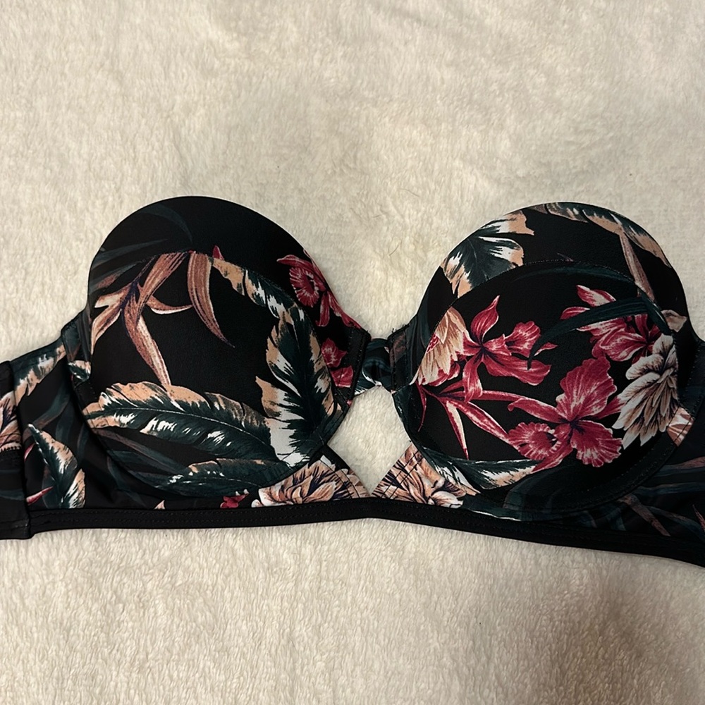 NWT bebe Enhanced Longline Bandeau bikini top size M
